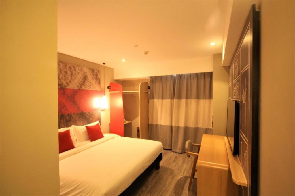 Ibis Shenyang North Station Hotel Kültér fotó