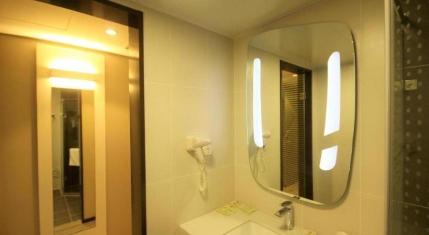Ibis Shenyang North Station Hotel Kültér fotó